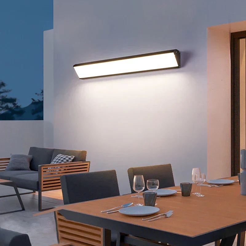 PatioGlow - Vízálló LED Fali Lámpa